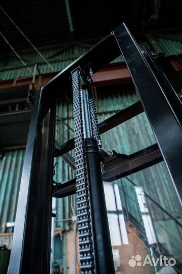 Штабелер самоходный