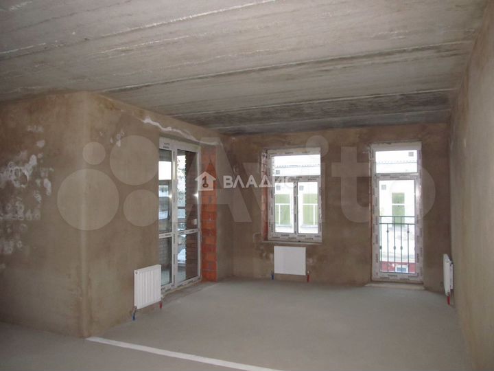 3-к. квартира, 90,3 м², 2/4 эт.