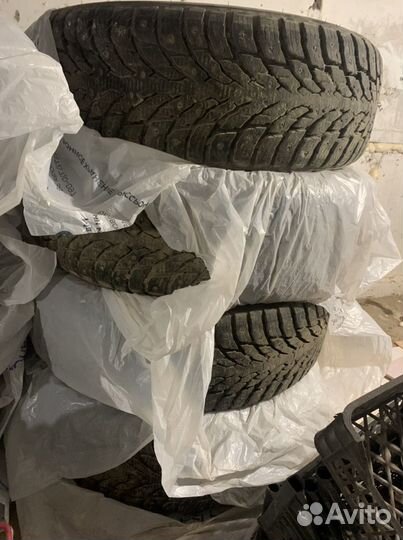Nokian Tyres Hakkapeliitta 9 SUV 245/65 R17
