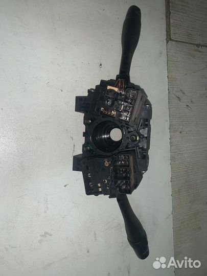 Блок подрулевых переключателей Nissan Primera P11