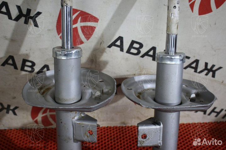 Амортизаторы передние Лада Веста