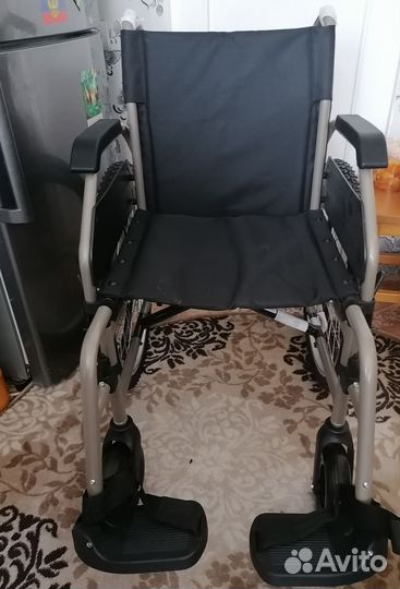 Инвалидная коляска