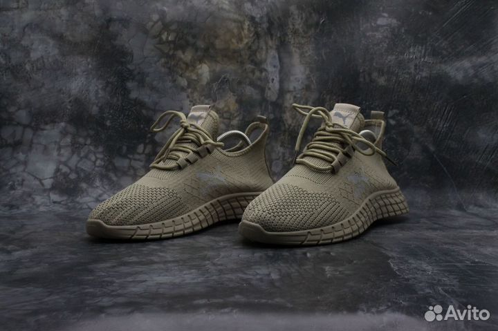 Кроссовки мужские в сетку