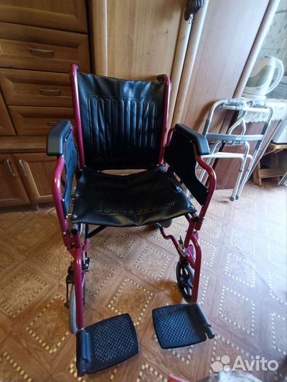 Инвалидная коляска складная бу