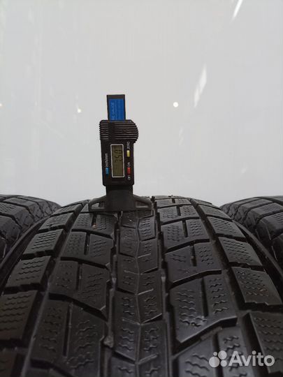 Dunlop Winter Maxx SJ8 215/60 R17