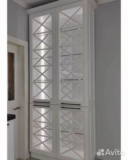 Стильный кухонный гарнитур