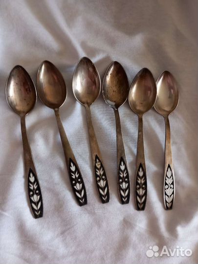 Мельхиоровые десертные ложки