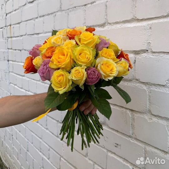 Букет 49 роз микс с доставкой и вручением