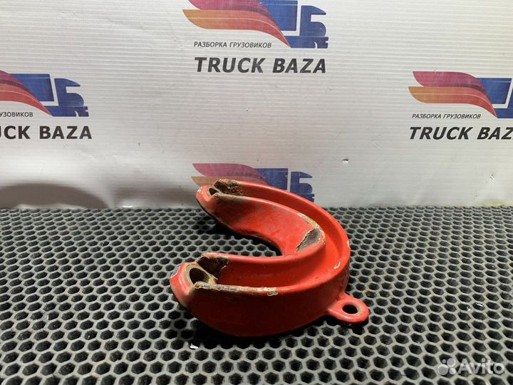 3197576 Кронштейн реактивной тяги