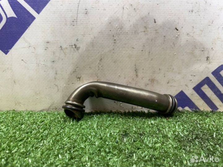 Патрубок системы охлаждения Audi A6 седан 2.8 ACK