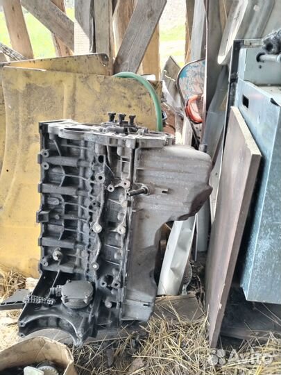 Блок BMW N52 2.5 литра