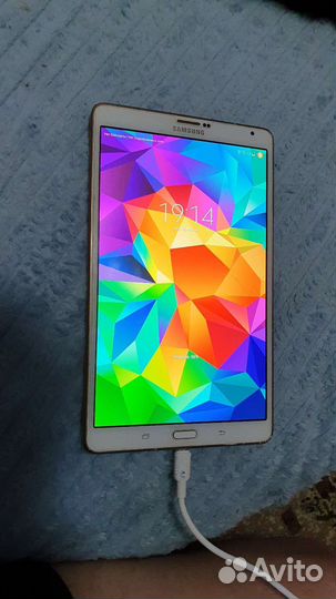 Планшет Samsung Tab S T705