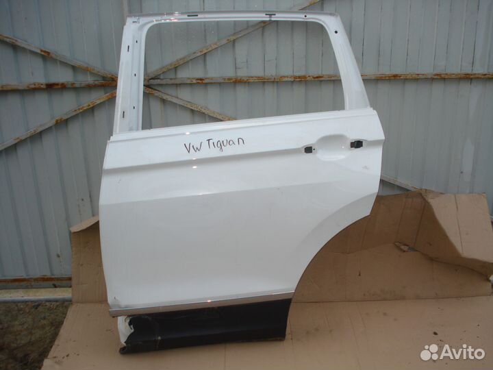 Дверь задняя левая Volkswagen Tiguan