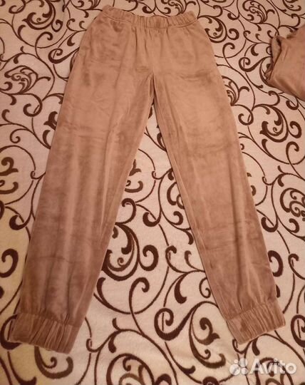 Костюм спортивный