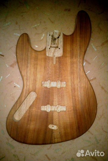 Корпус Jazz Bass Warmoth (USA) левосторониий