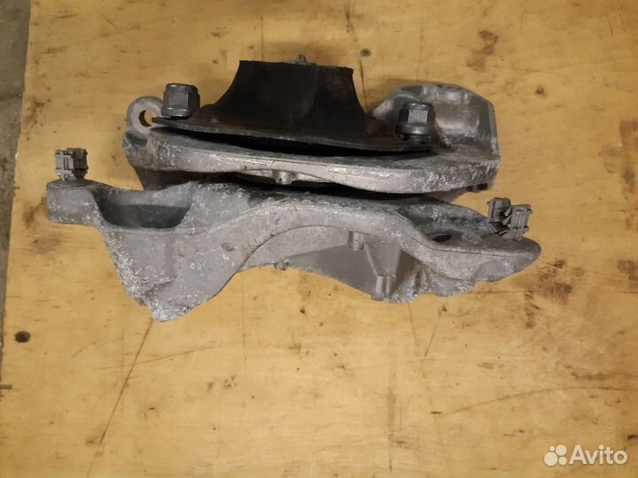 Подушки двс и кпп Renault Duster 1.6