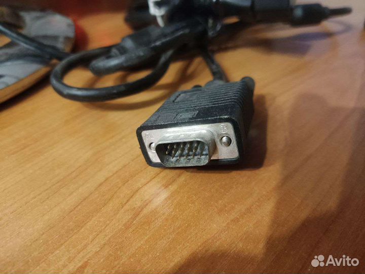 Монитор LG flatron L1720B