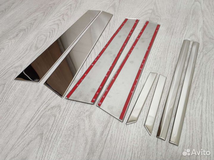 Накладки на стойки дверей Volkswagen Golf 7