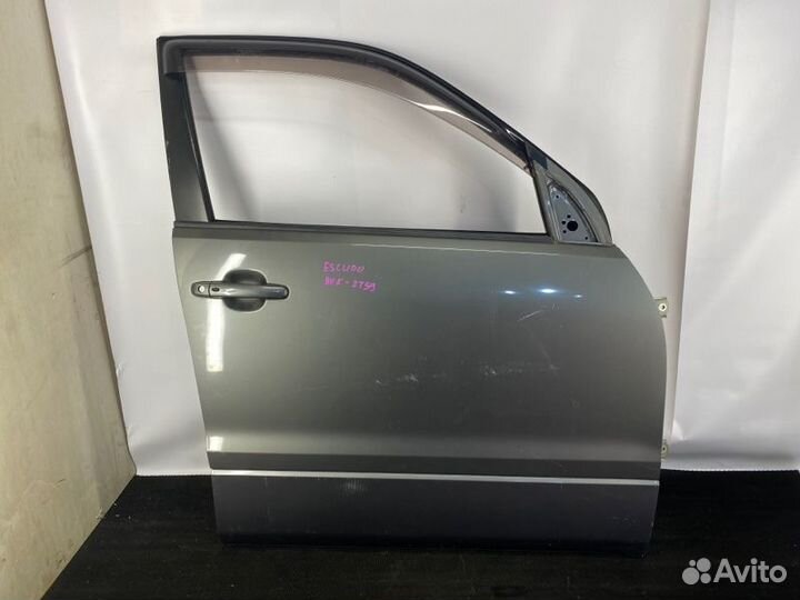 Передняя Правая дверь Suzuki Grand Vitara