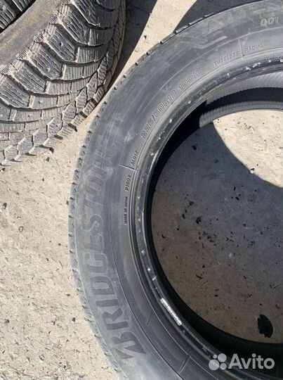 Bridgestone Alenza 001 225/60 R18