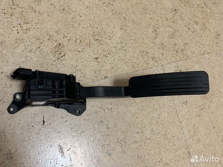 Ssang Yong Электронная педаль газа