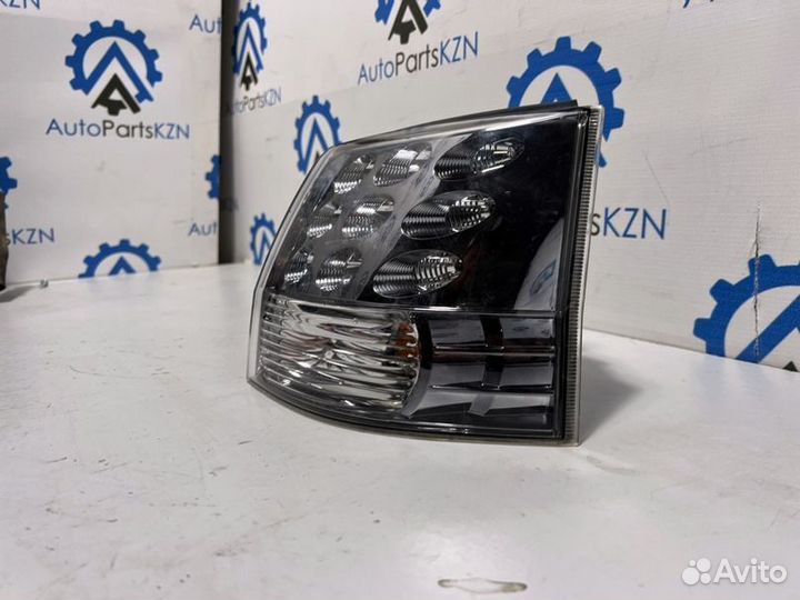 Фонарь задний правый Mitsubishi Outlander XL