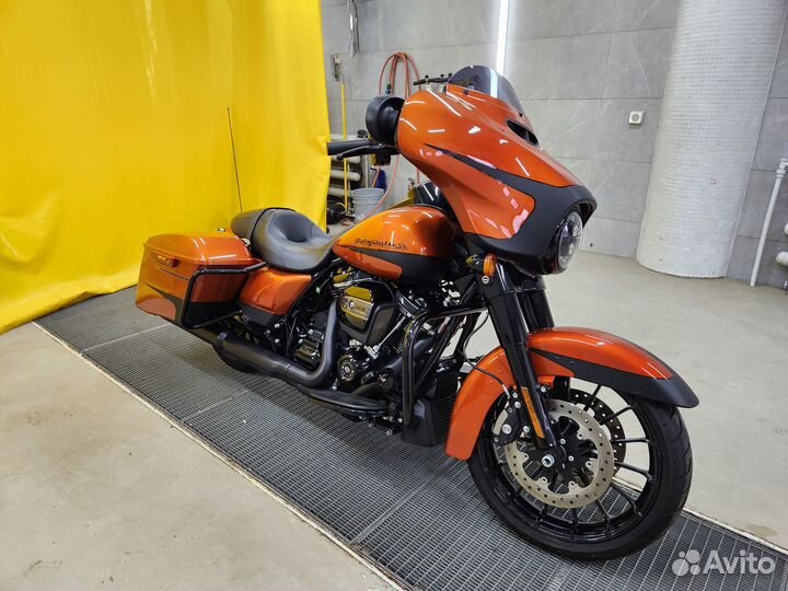 Harley-Davidson Street Glide Special