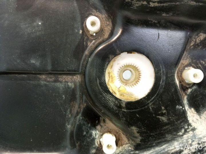 Стеклоподъёмник volkswagen golf 4 Передний правый