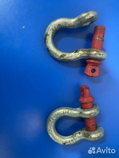 Сережки буксировочные крюки