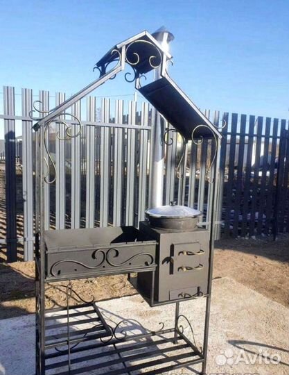 Мангал с крышей