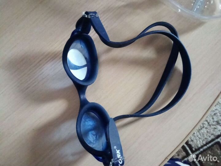 Очки для плавания