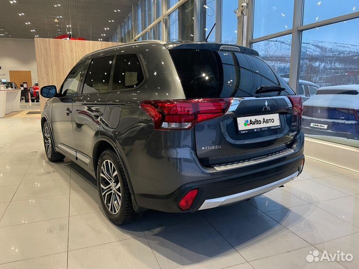 Mitsubishi Outlander 2.4 CVT, 2016, 115 273 км