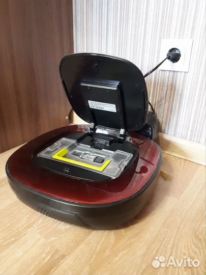 Робот пылесос LG VR6270