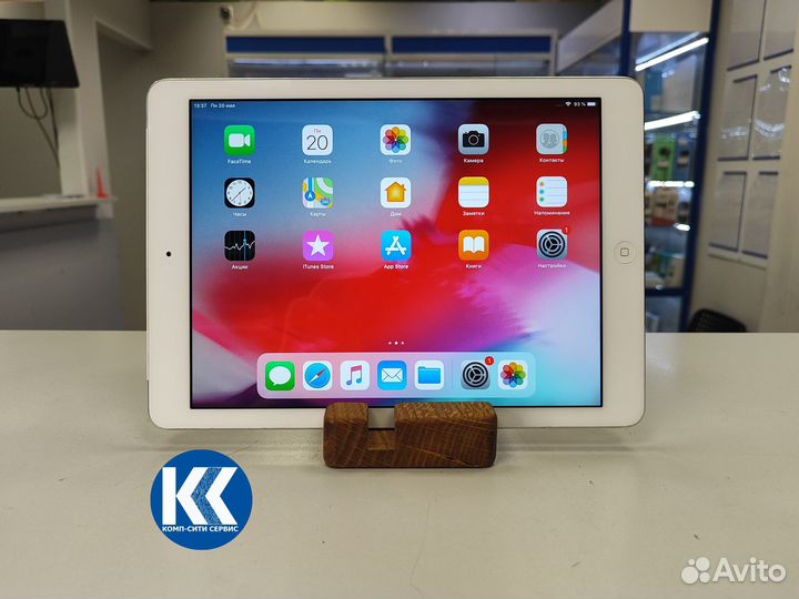 Apple iPad Air (2013) A1475 Wi-Fi + Cellular 32Гб