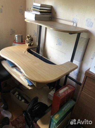 Компьютерный стол