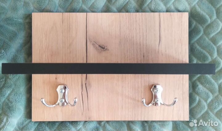 Ключница с полкой