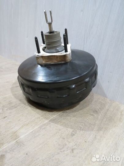 Вакуумный усилитель тормоза Ford Focus 3