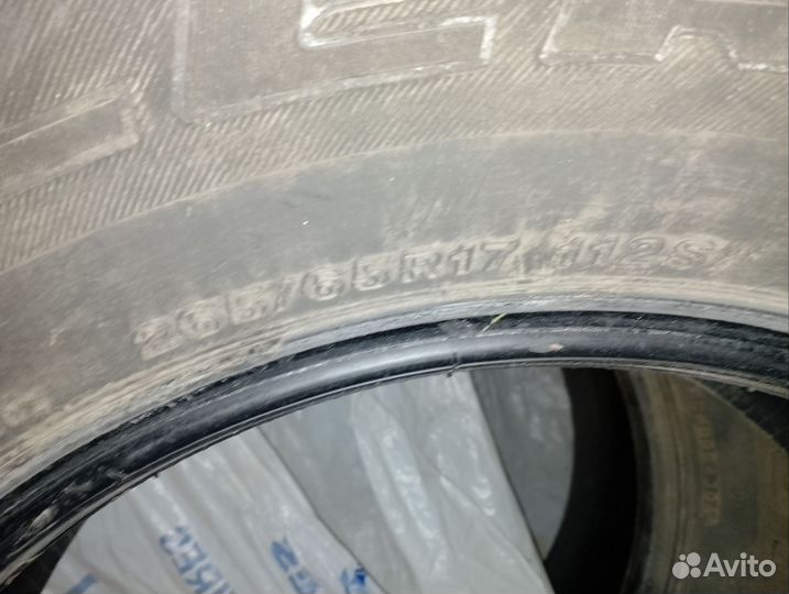Bridgestone Dueler H/T 265/65 R17 112