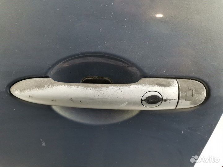 Дверь передняя для Renault Scenic 2 801015506R