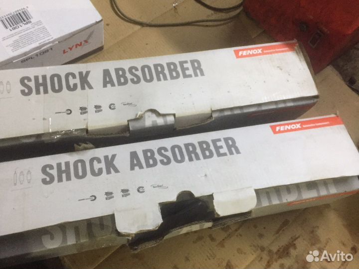 Задние амортизаторы