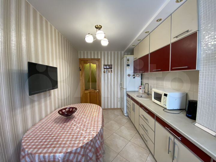 4-к. квартира, 81,7 м², 8/10 эт.