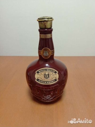 Бутылки и коробки из под элитного алкоголя