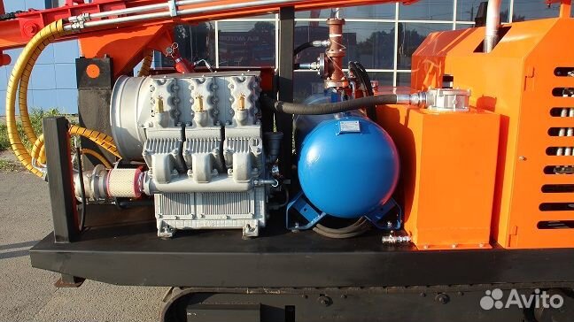 Буровая установка самоходная с компрессором