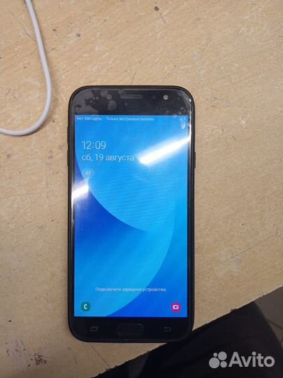 Телефон Samsung galaxy j7