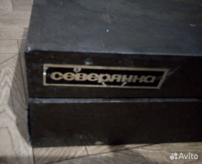 Вязальнвя машина