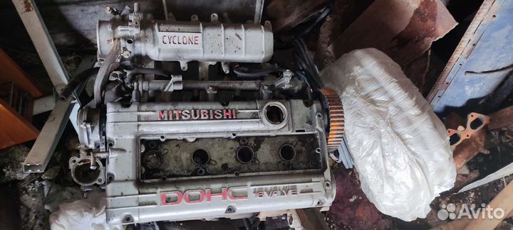 Двигатель (в разборе) 4g63 mitsubishi