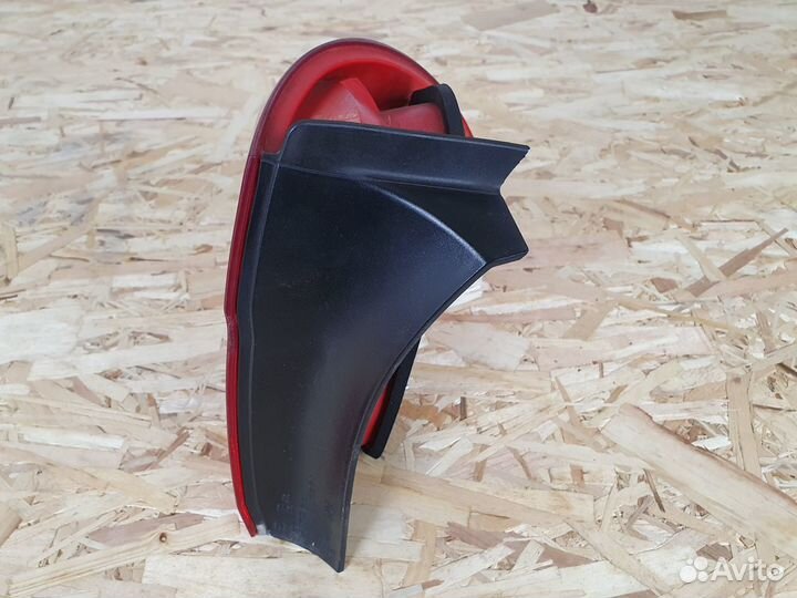 BMW E91 Фонарь задний наружный левый