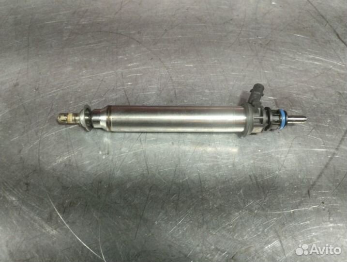 Форсунка Mercedes C-Class W204 M274 2.0 turbo 2014