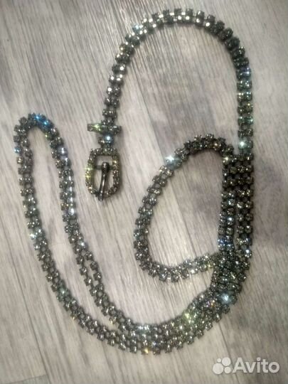 Ремешки-цепи со стразами и кожа