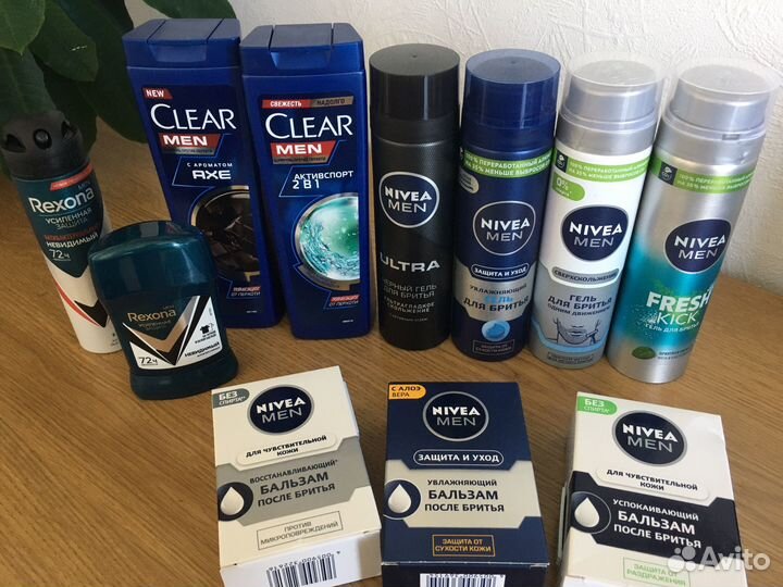 Гель для бритья, шампунь, дезодорант для мужчин